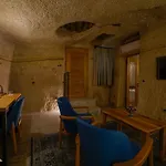 The Niche Cave 3*