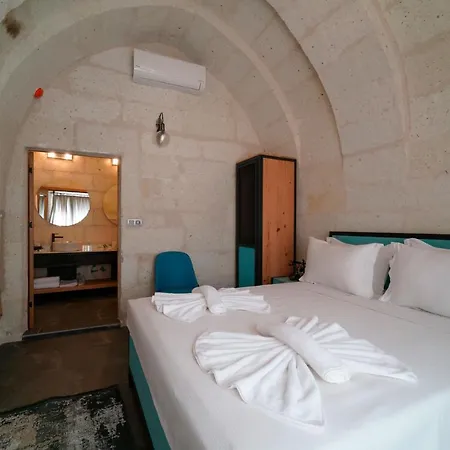The Niche Cave Hotel 3*