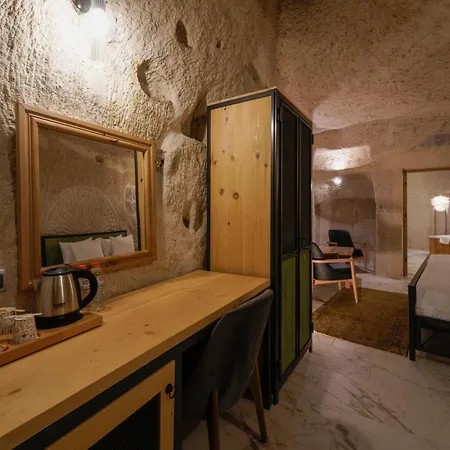 The Niche Cave Hotel 3*