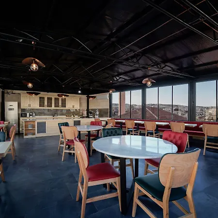 מלון The Niche Cave גורמה