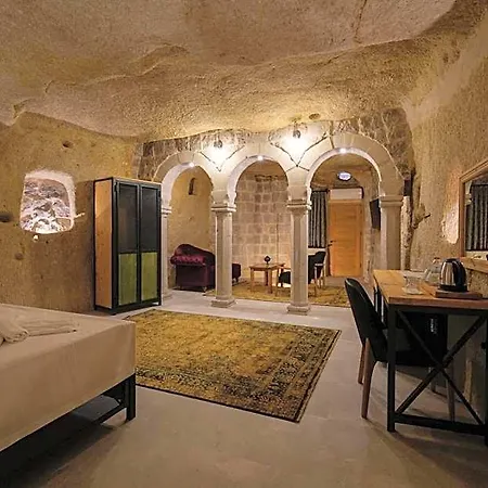 The Niche Cave Hotel 3*